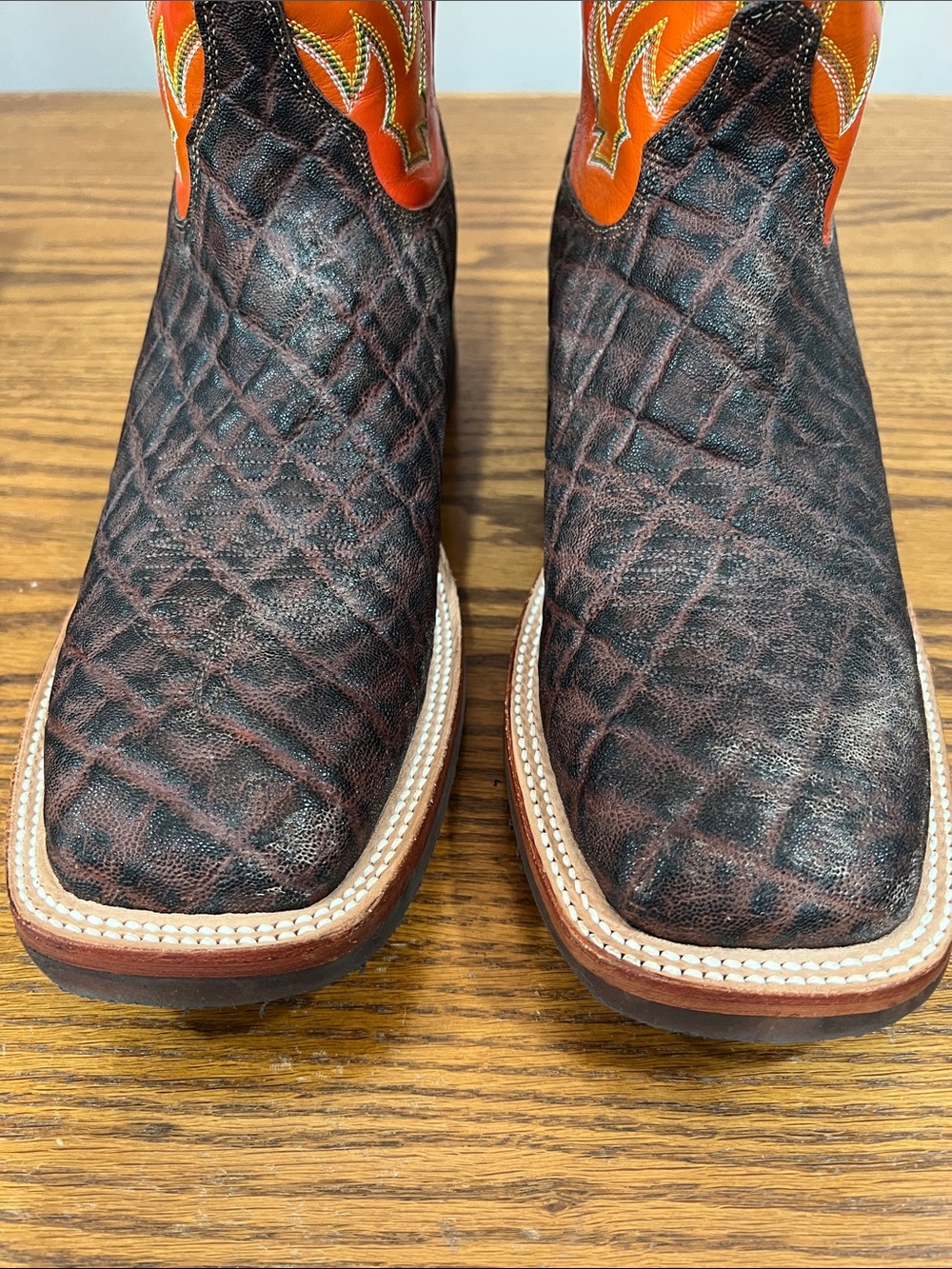 Justin boots 3504 western. Size 11 1/2 D. NOTE in details. - Picture 2 of 9